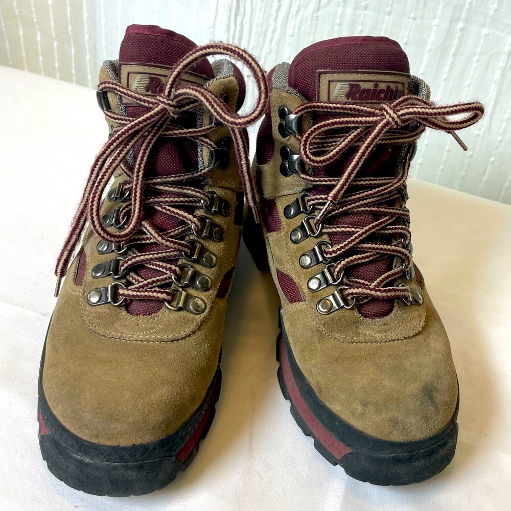 Vintage Raichle Swiss made women’s hiking boots 6.5 comfortable
